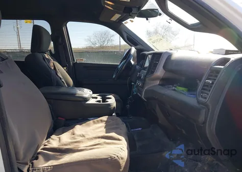 2022 Ram 2500 Tradesman 4X4 8' Box from USA, damaged, VIN 3C6UR5HJ3NG438314